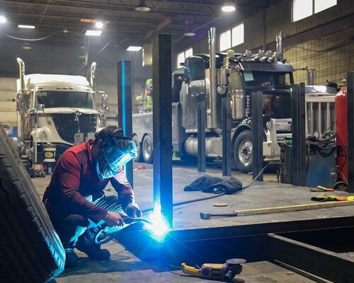 mechanic-7625592_1280