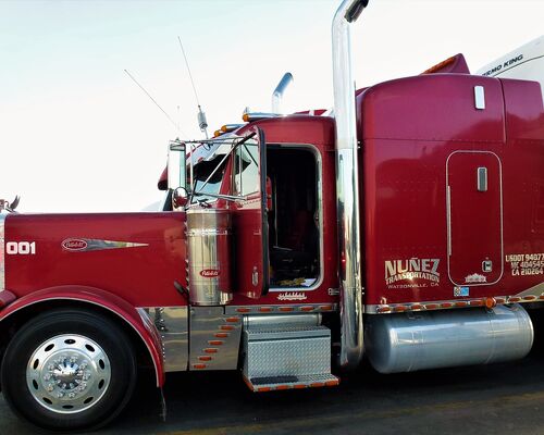 vehicle-3369106_1280